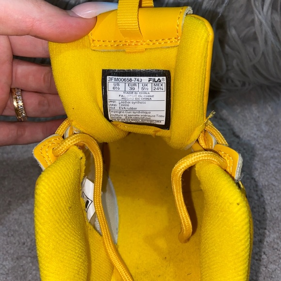 Fila‘s - Picture 2 of 3